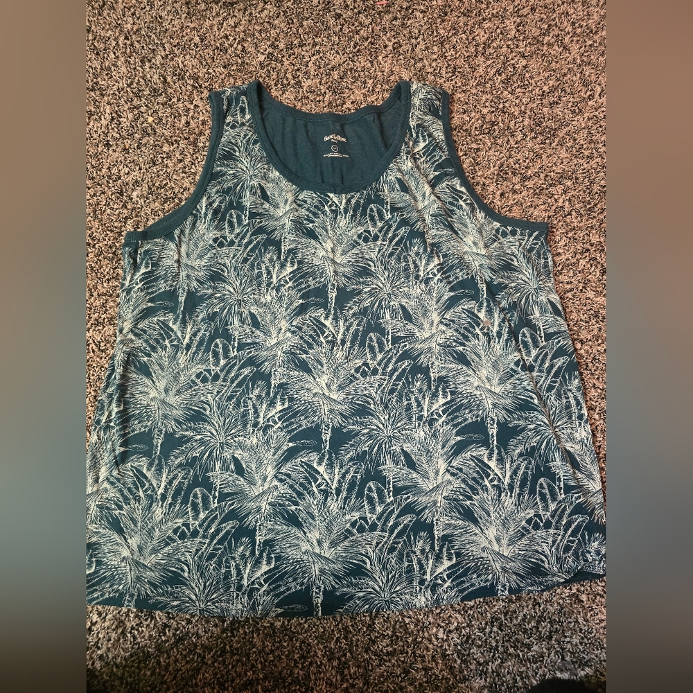 🔴 3 for $12 Goodfellow & Co Palm Print Tank Top - Blue and White